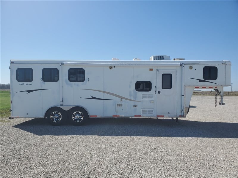 2008 BISON 8380 TRAIL EXPRESS 3H W/ 8′ SW LQ TA GN