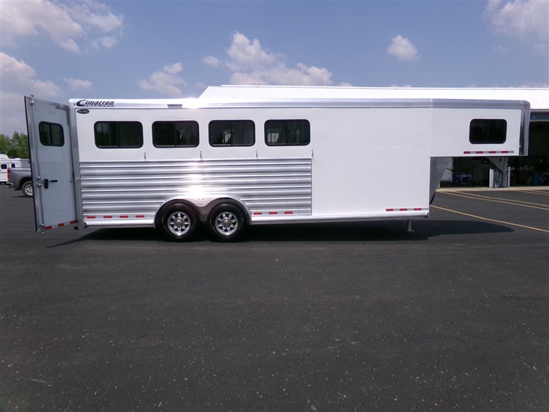 2023 Cimarron Norstar 4 Horse GN - Image 2