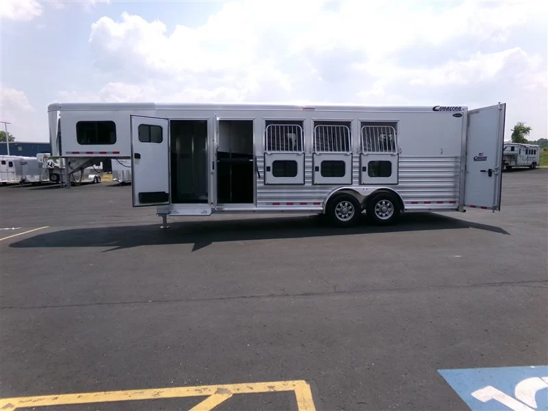 2023 Cimarron Norstar 4 Horse GN
