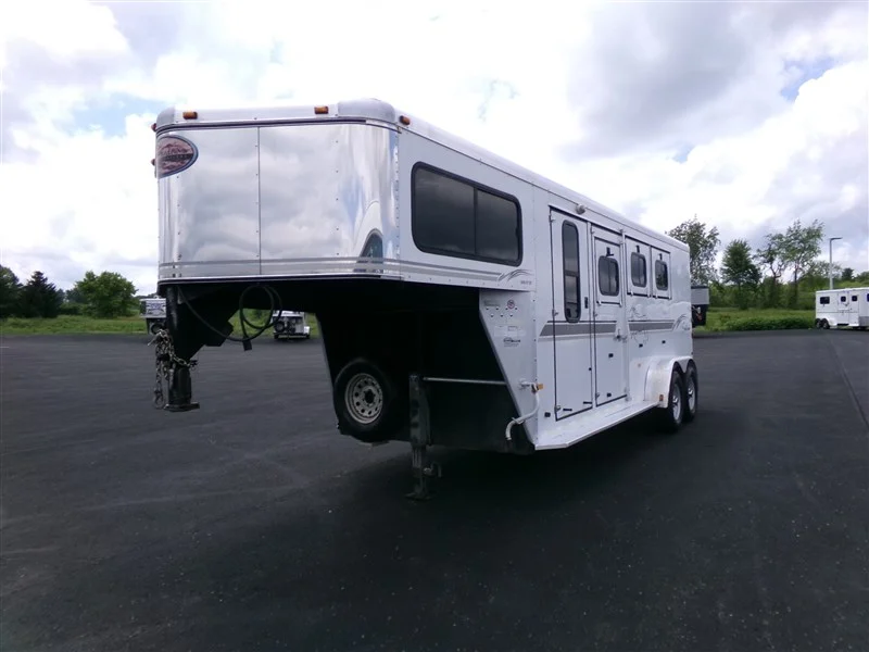 2004 Sundowner 3 Horse 727 GN