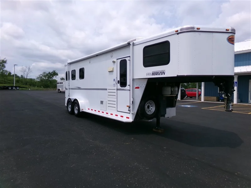 2011 Sundowner 3 Horse 6906 - Image 26