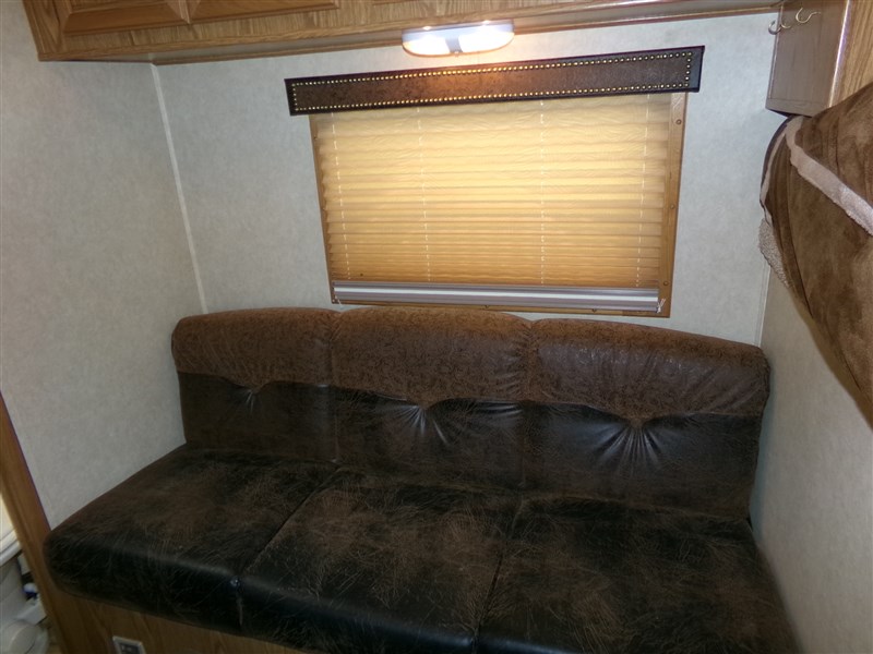 2011 Sundowner 3 Horse 6906 - Image 20