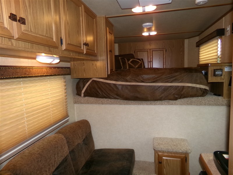 2011 Sundowner 3 Horse 6906 - Image 18