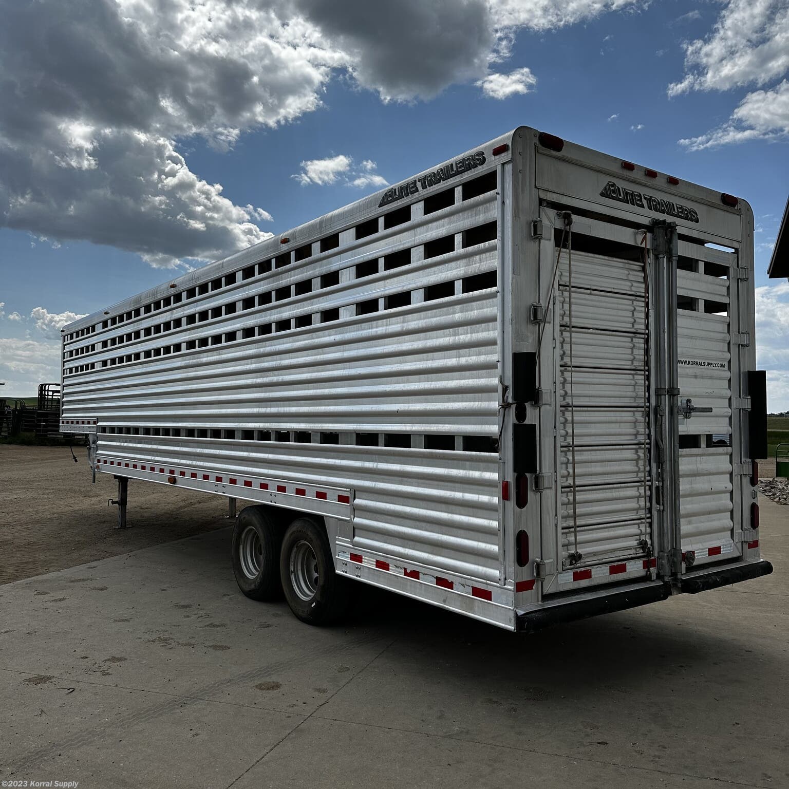 2018 Elite Trailers 34′ Ground Load