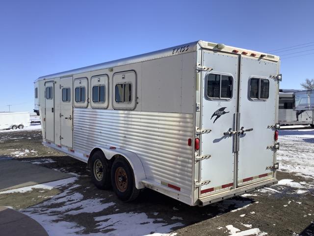 2001 EXISS 4 HORSE GOOSENECK HORSE TRAILER - Image 8