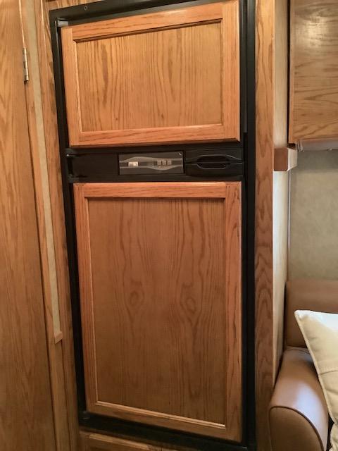 2012 CIMARRON TRAILERS STOCK COMBO LIVING QUARTERS HORSE TRAILER - Image 20