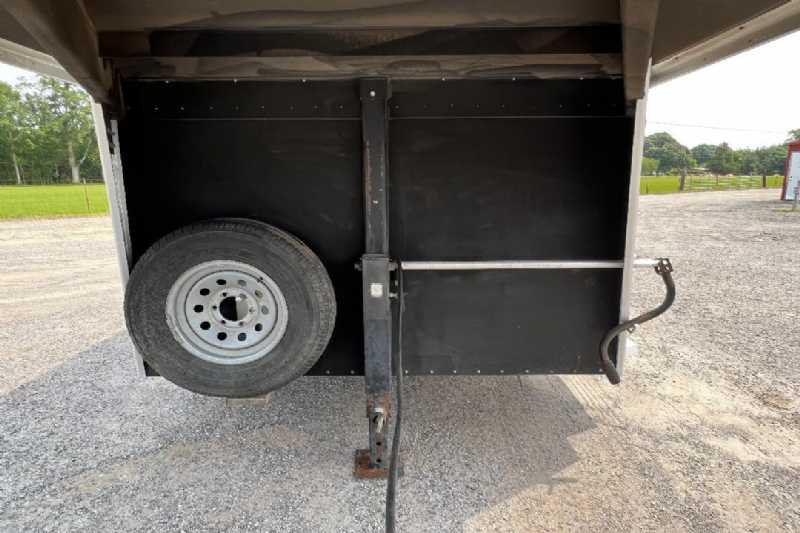 Used 2011 Sundowner 6904 3 Horse Trailer with 4' Short Wall - Image 4