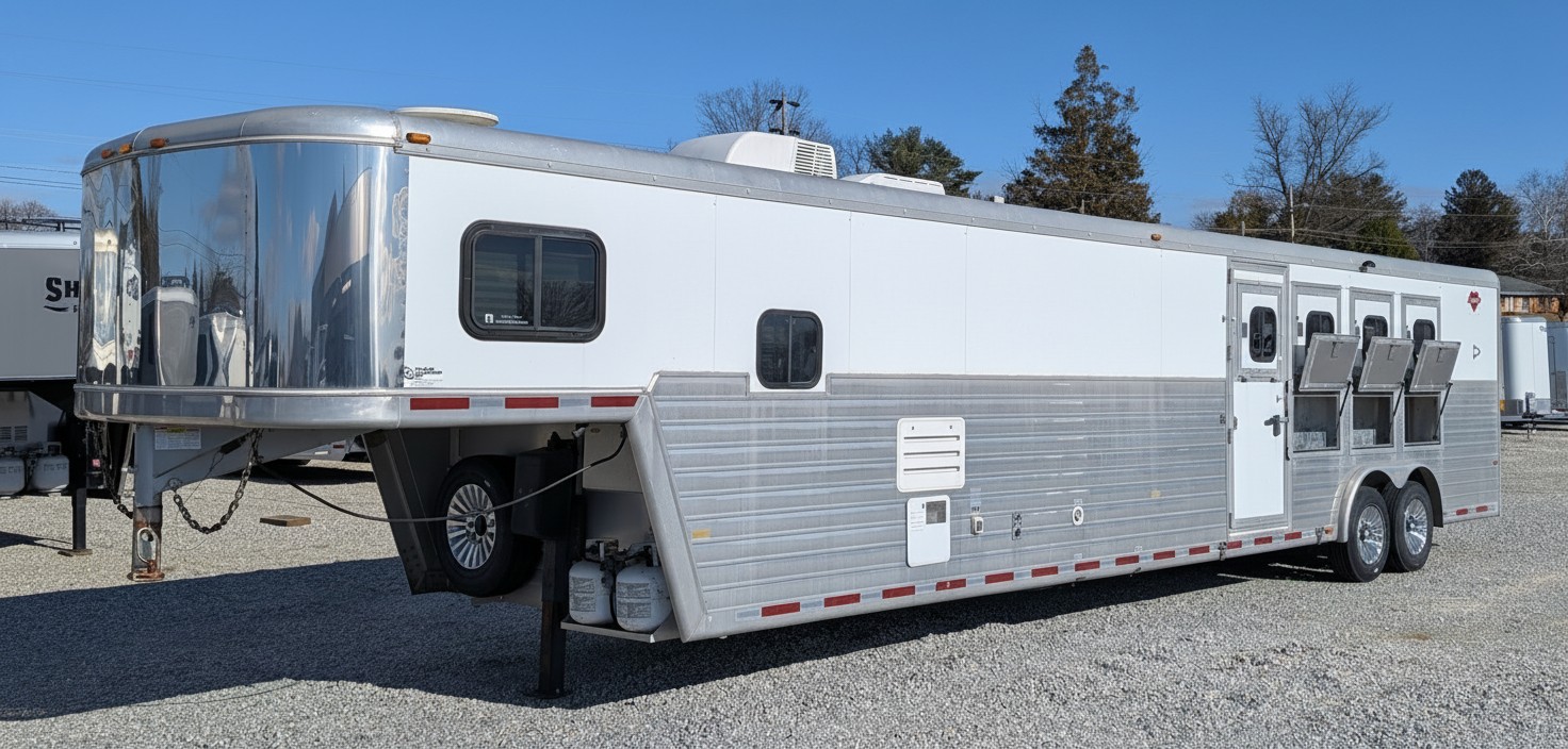 Used Gooseneck Horse Trailer 2005 Hart Horse Trailers 4H 12' LQ - Image 16