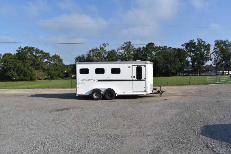2005 Sundowner 3HSBP 3 Horse Trailer - Image 11