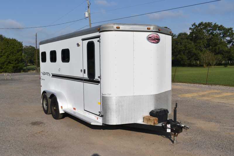 2005 Sundowner 3HSBP 3 Horse Trailer