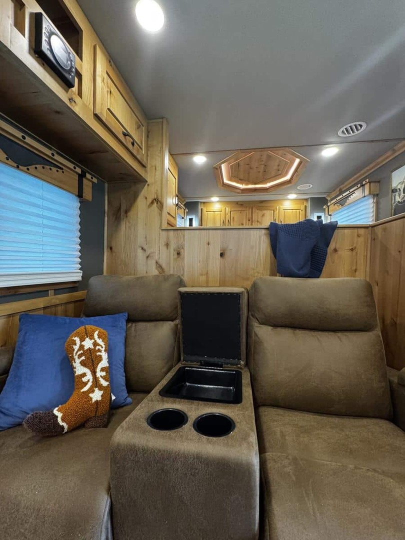 New Gooseneck Horse Trailer 2026 other smctrailers 2026 SMC Laramie 4 Horse Trailer - Image 28
