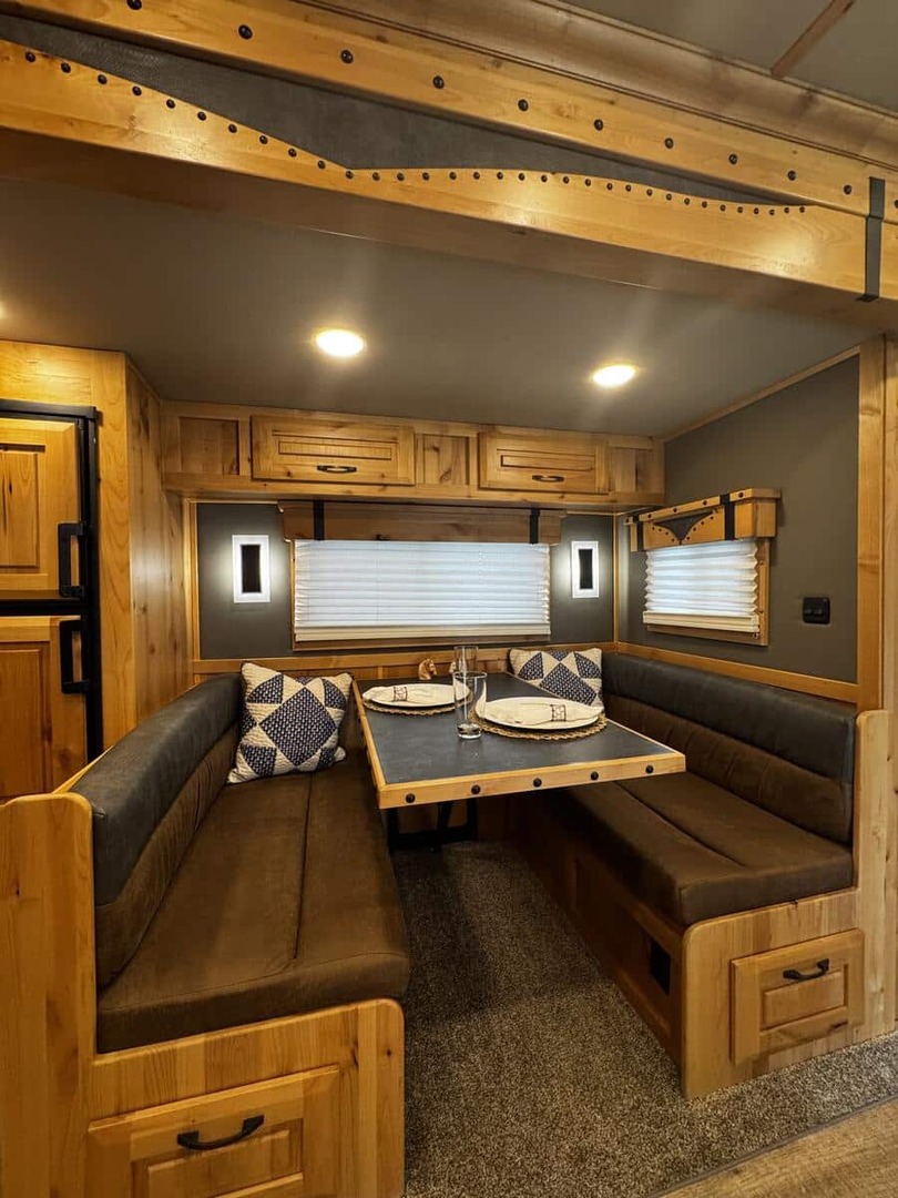 New Gooseneck Horse Trailer 2026 other smctrailers 2026 SMC Laramie 4 Horse Trailer - Image 21
