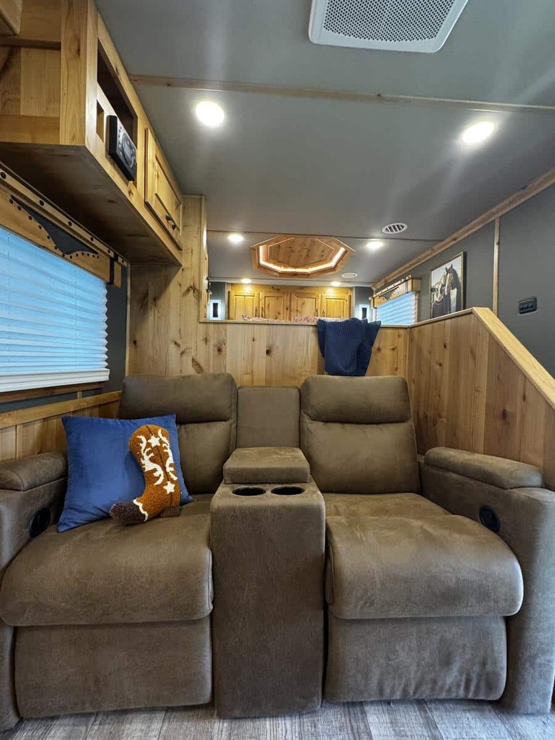 New Gooseneck Horse Trailer 2026 other smctrailers 2026 SMC Laramie 4 Horse Trailer - Image 11