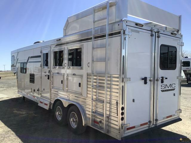 2023 SMC 3 HORSE LIVING QUARTER TRAILER WITH 10FT SHORT WALL & NO SLIDEOUT - Image 19