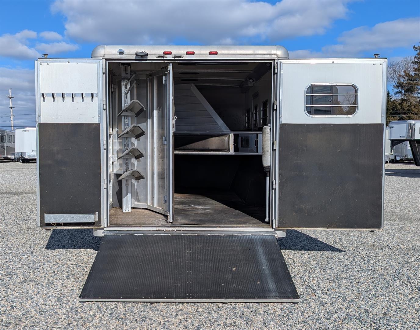 Used Gooseneck Horse Trailer 2005 Hart Horse Trailers 4H 12' LQ - Image 13
