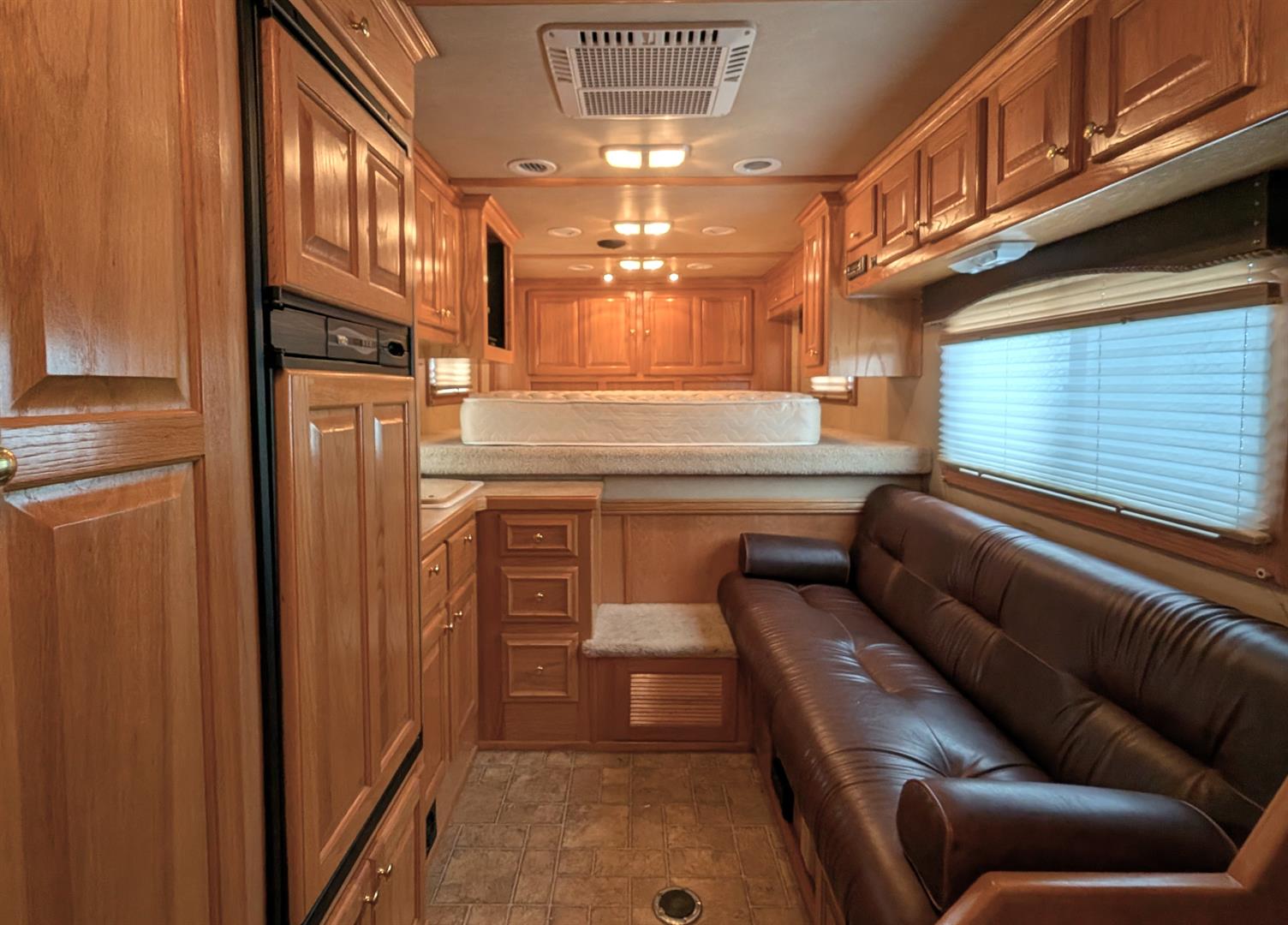Used Gooseneck Horse Trailer 2005 Hart Horse Trailers 4H 12' LQ - Image 5